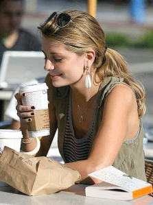 mischa-barton-and-the-coffee-bean-and-tea-leaf-gallery
